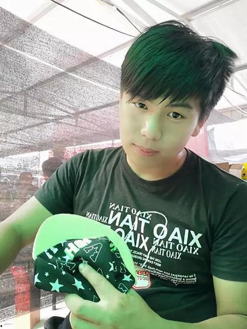 小鲜肉在线观看,青春活力，在线观看热潮来袭  第3张